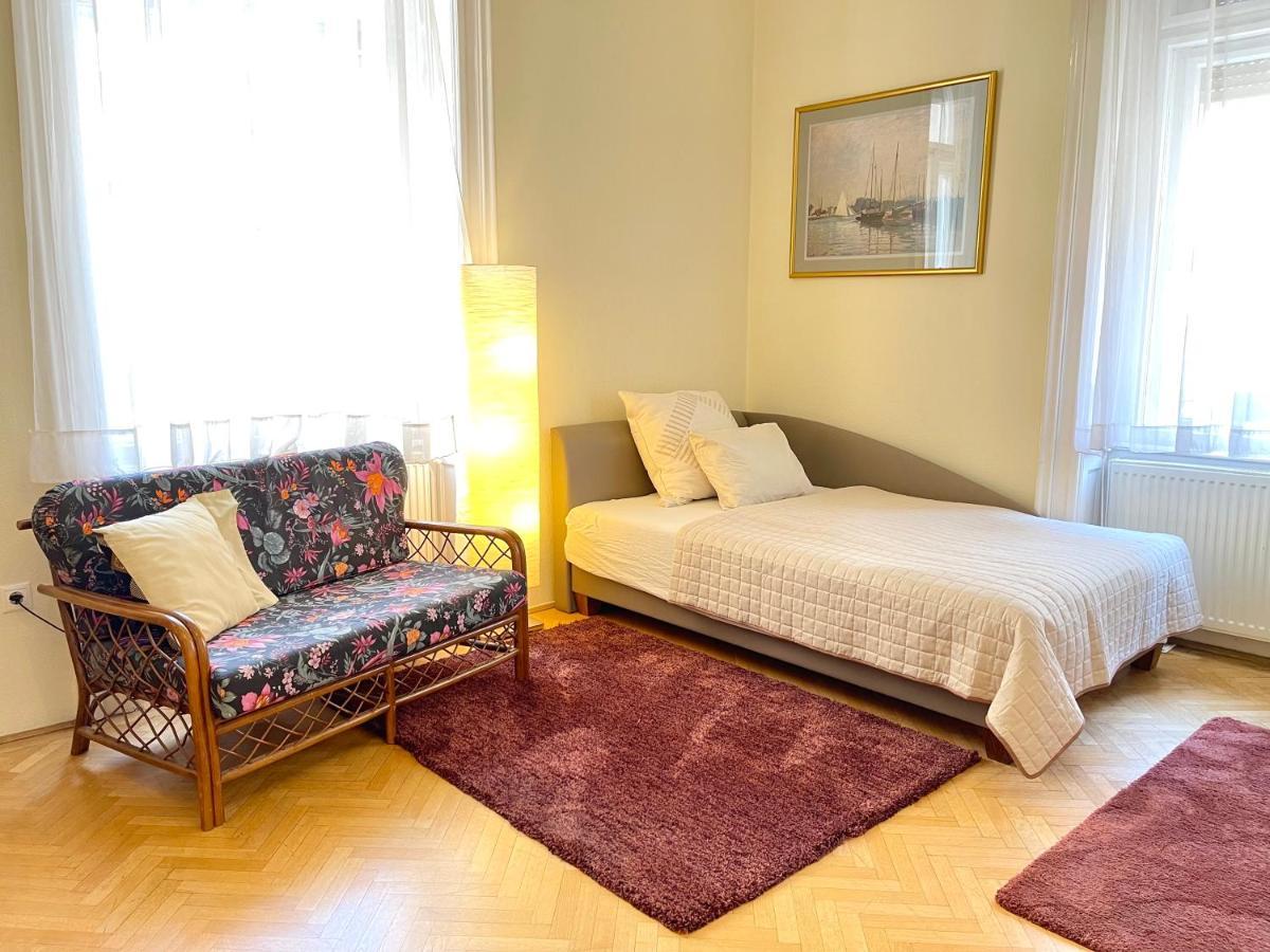 Apartamento Isabelle Residency - Balcony & A.C Budapest Exterior foto